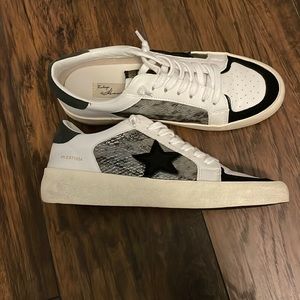 Vintage Havanas! Beautiful!